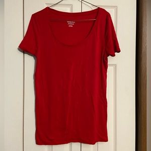Short sleeve, round neck t shirt